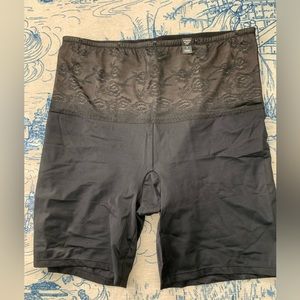 NWT Torrid Curve 360 High Waist Short Size 3 Shapewear